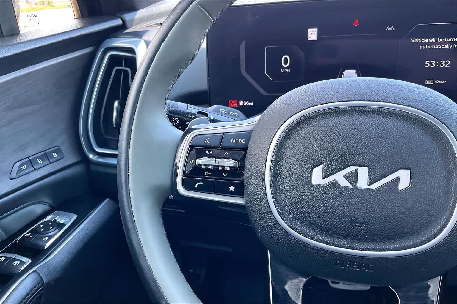 Thumbnail: 2024 Kia Sorento - 25