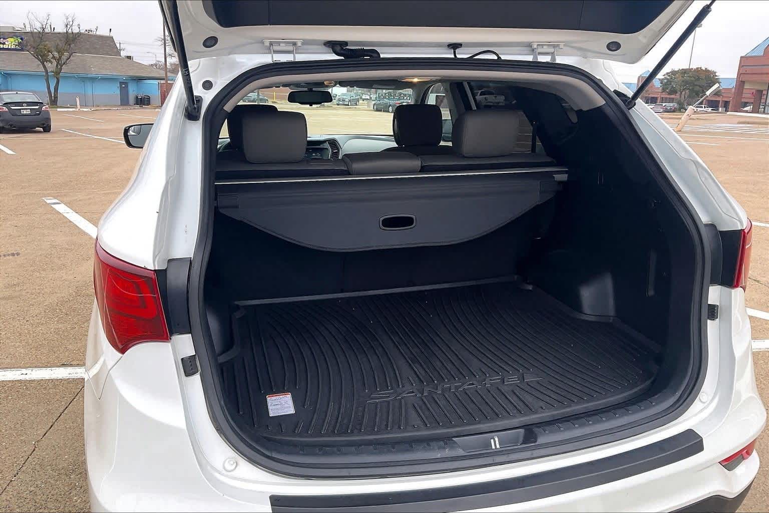 Thumbnail: 2017 Hyundai Santa Fe - 18