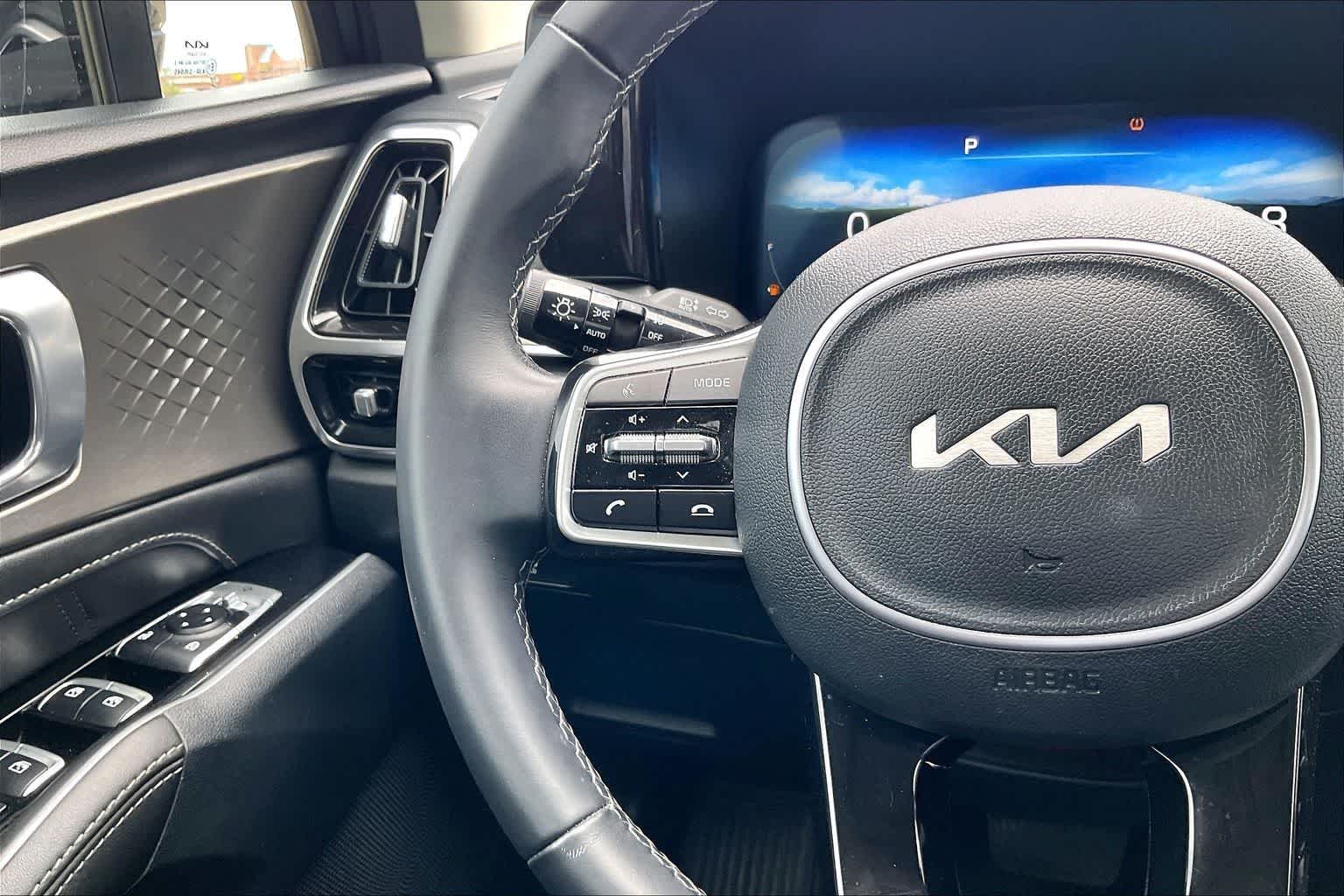 Thumbnail: 2023 Kia Sorento - 23