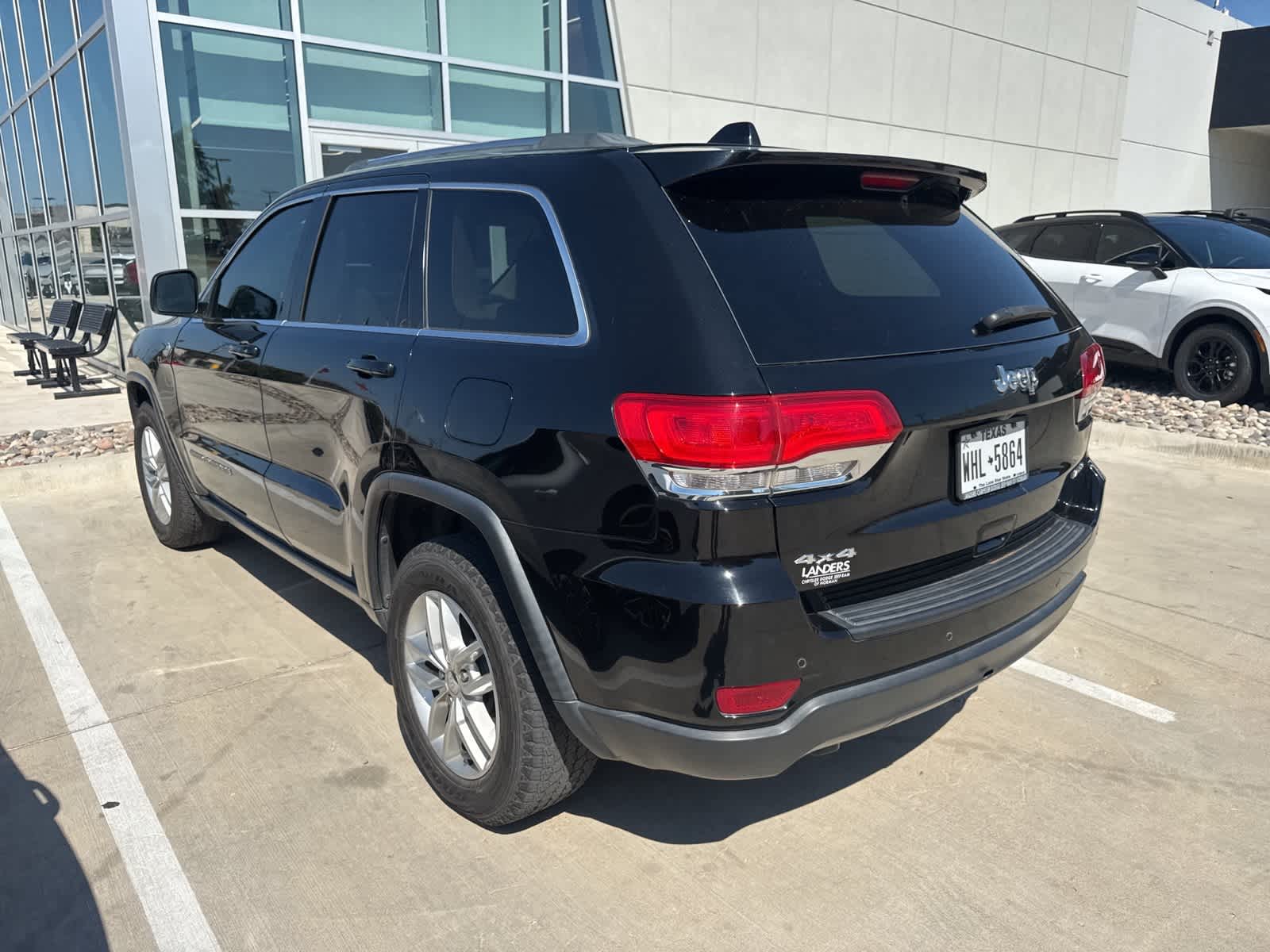 Thumbnail: 2018 Jeep Grand Cherokee - 4