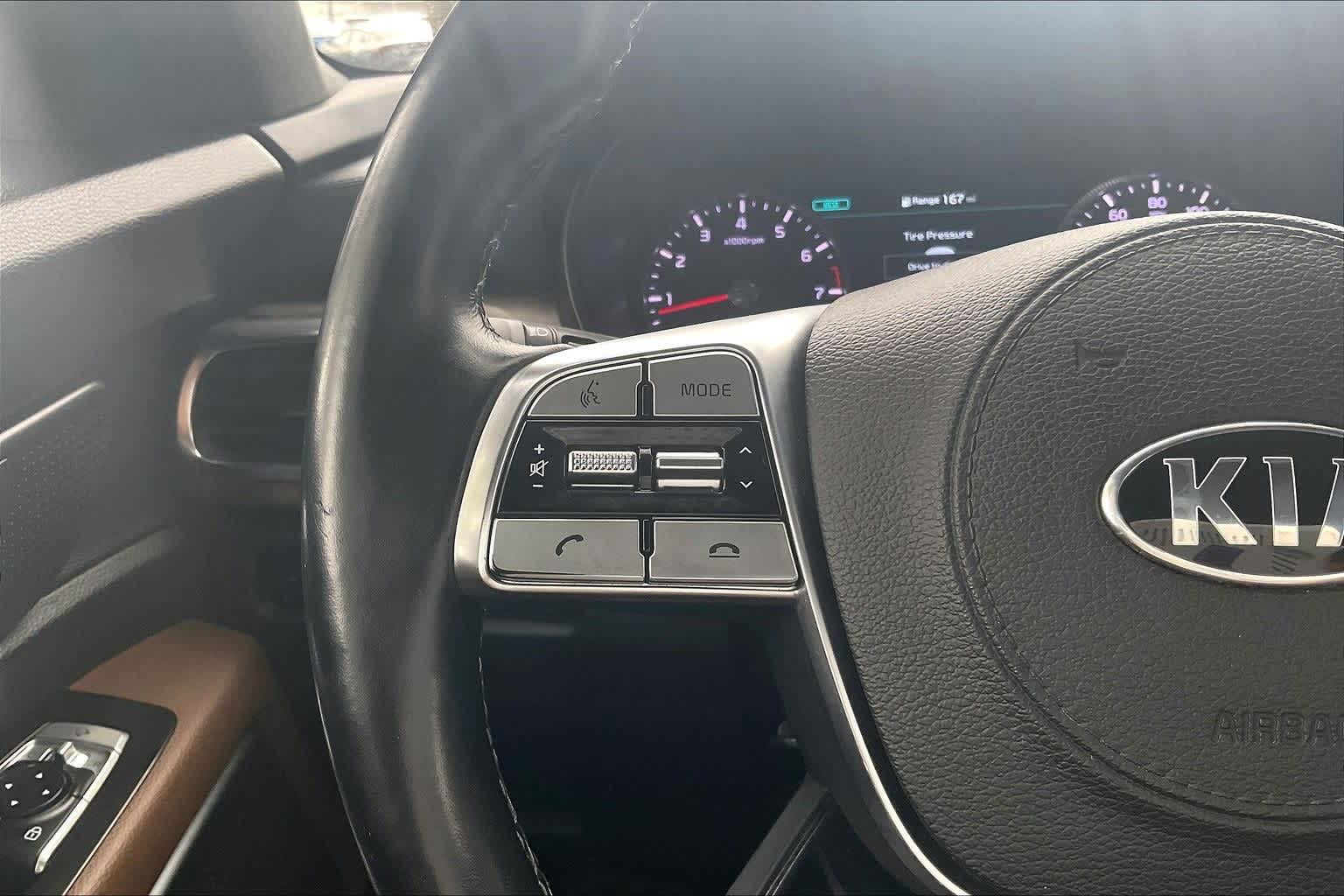 Thumbnail: 2021 Kia Telluride - 24