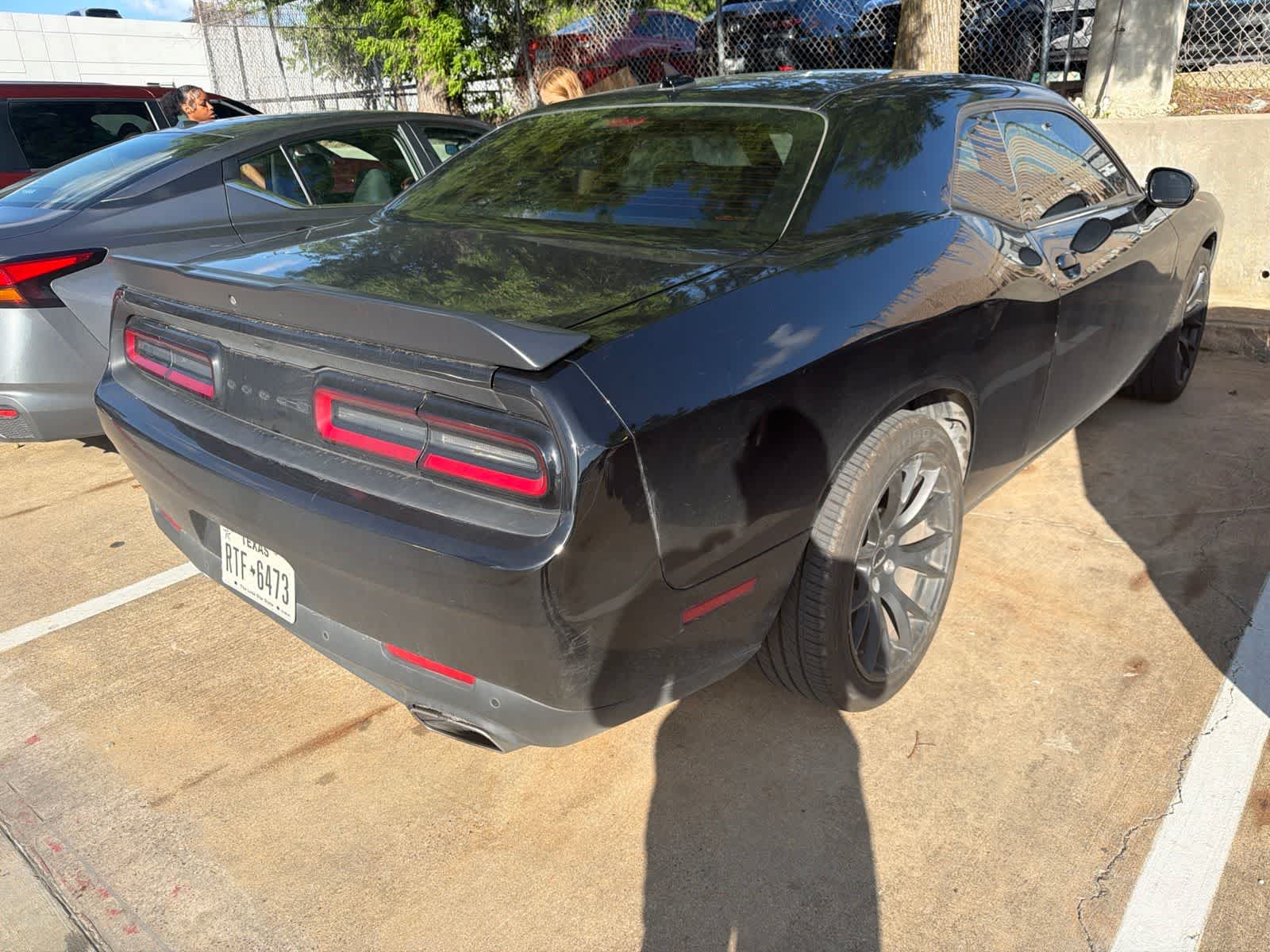 Thumbnail: 2022 Dodge Challenger - 4