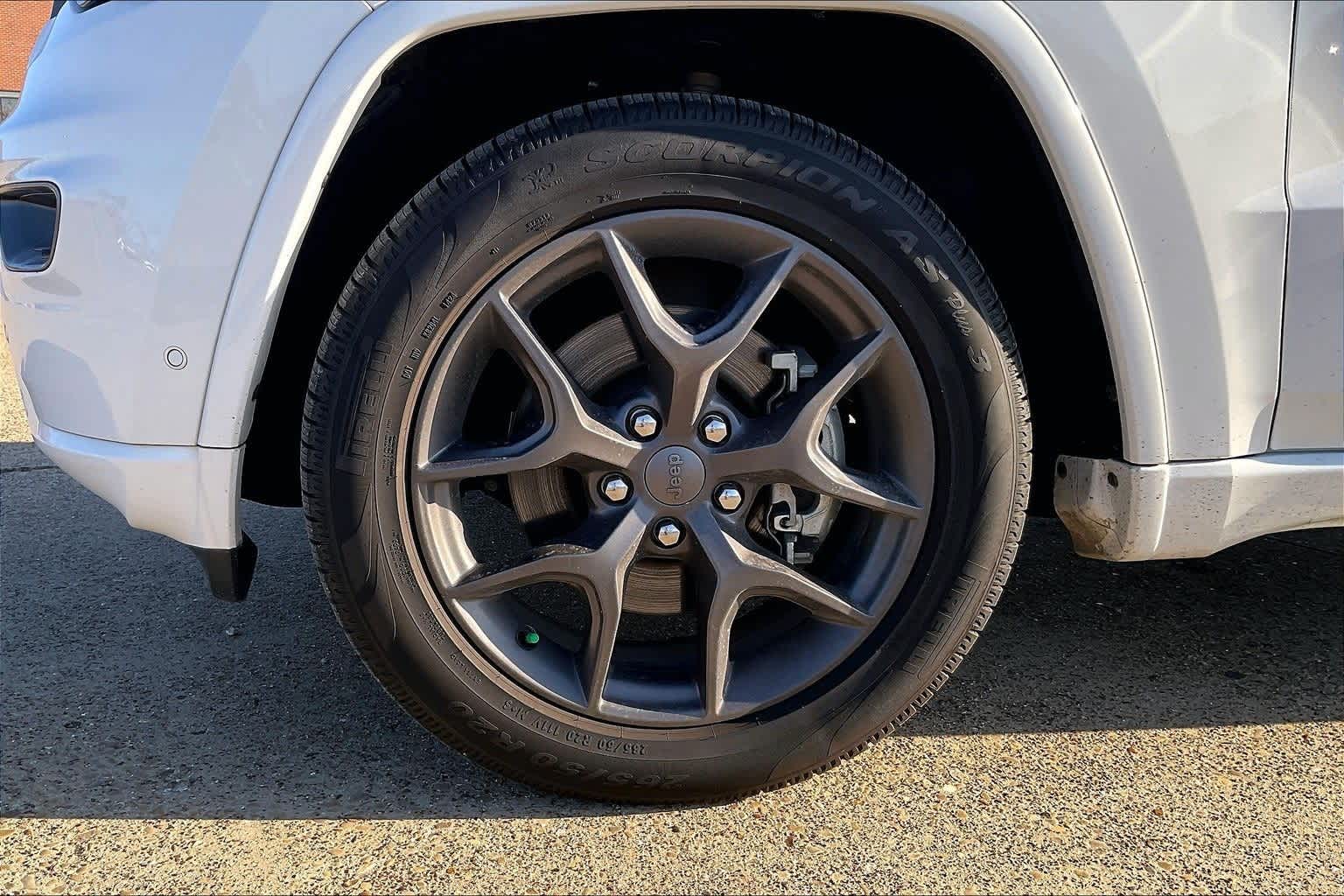 Thumbnail: 2021 Jeep Grand Cherokee - 7