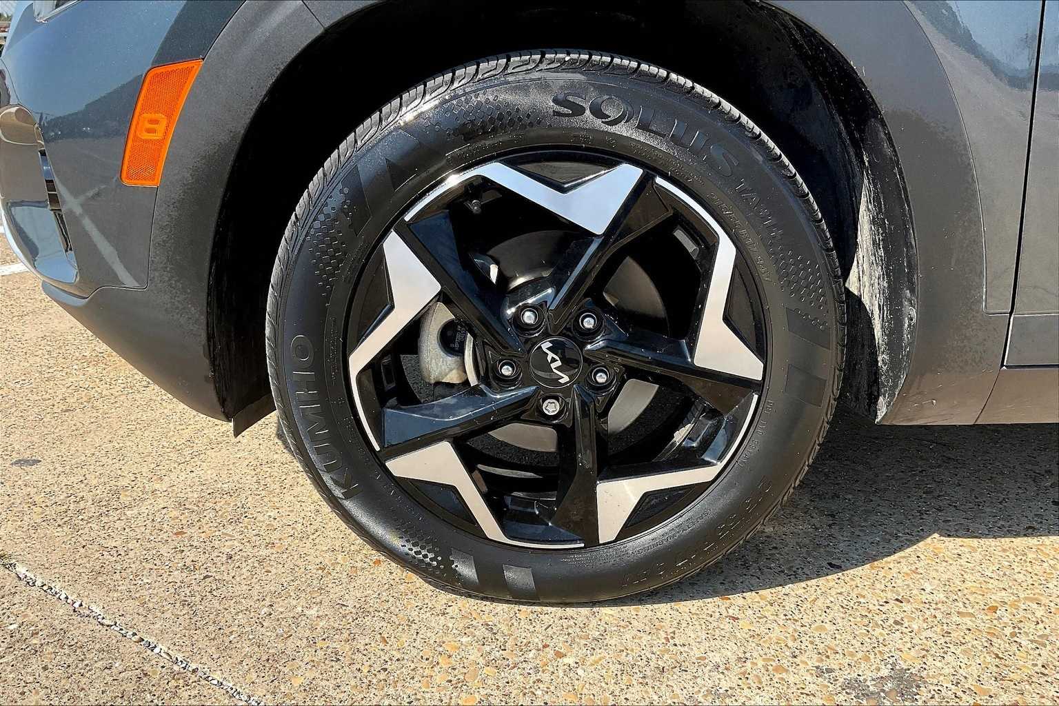 Thumbnail: 2024 Kia Seltos - 8