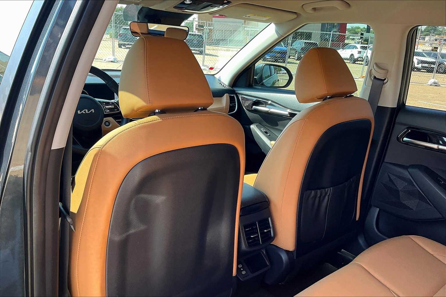 Thumbnail: 2024 Kia Seltos - 12