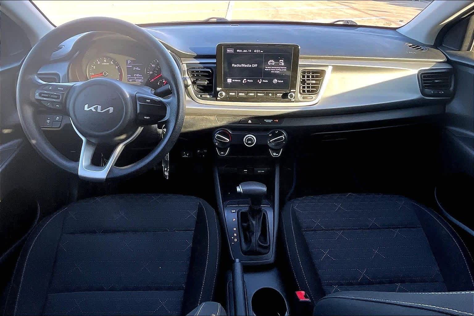 Thumbnail: 2023 Kia Rio - 7