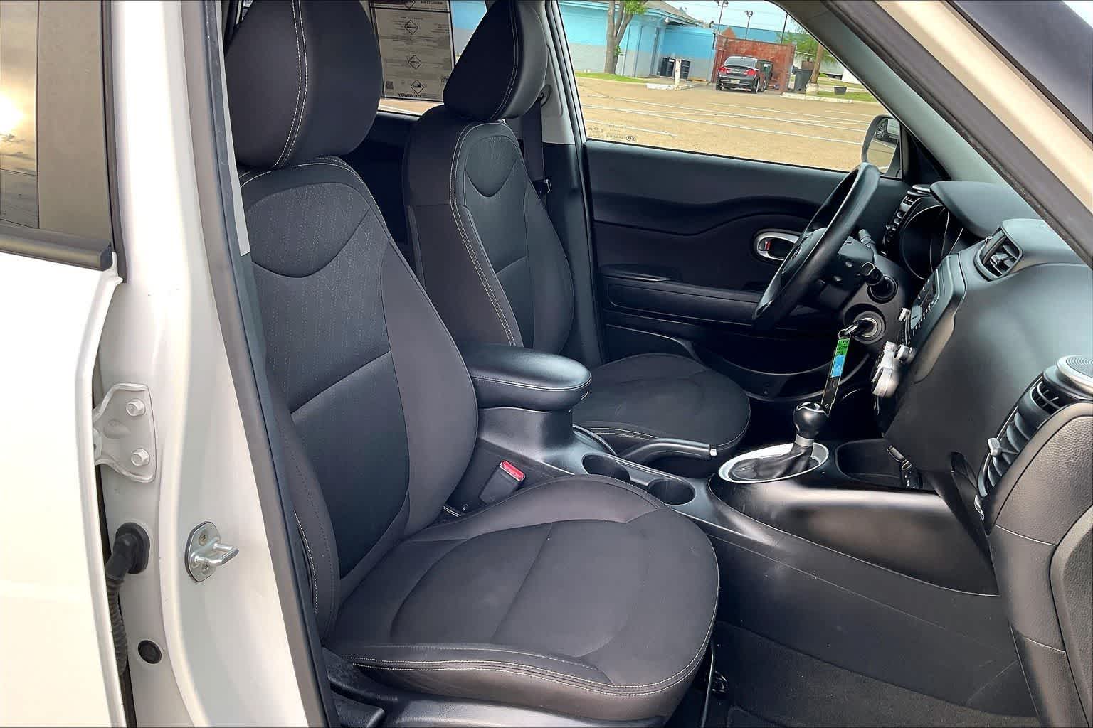 Thumbnail: 2016 Kia Soul - 13