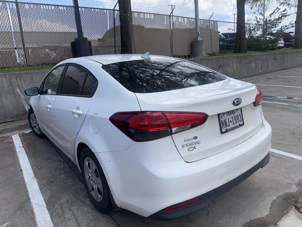 Used 2017 Kia Forte LX Sedan