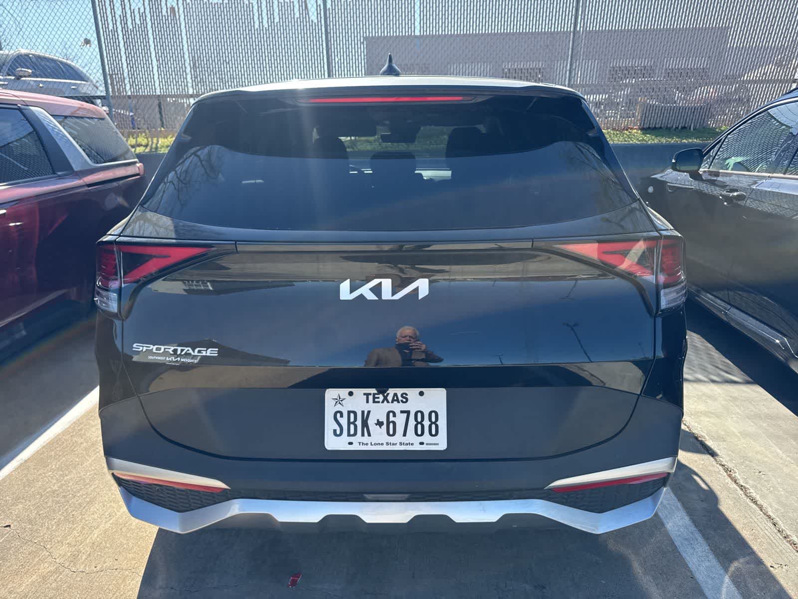 Thumbnail: 2023 Kia Sportage - 6