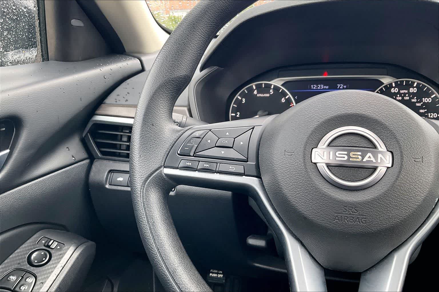 Thumbnail: 2025 Nissan Altima - 24