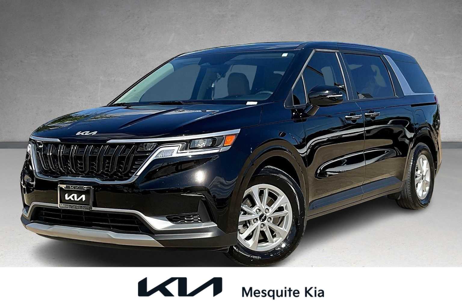 2024 Kia Carnival LX Hero Image