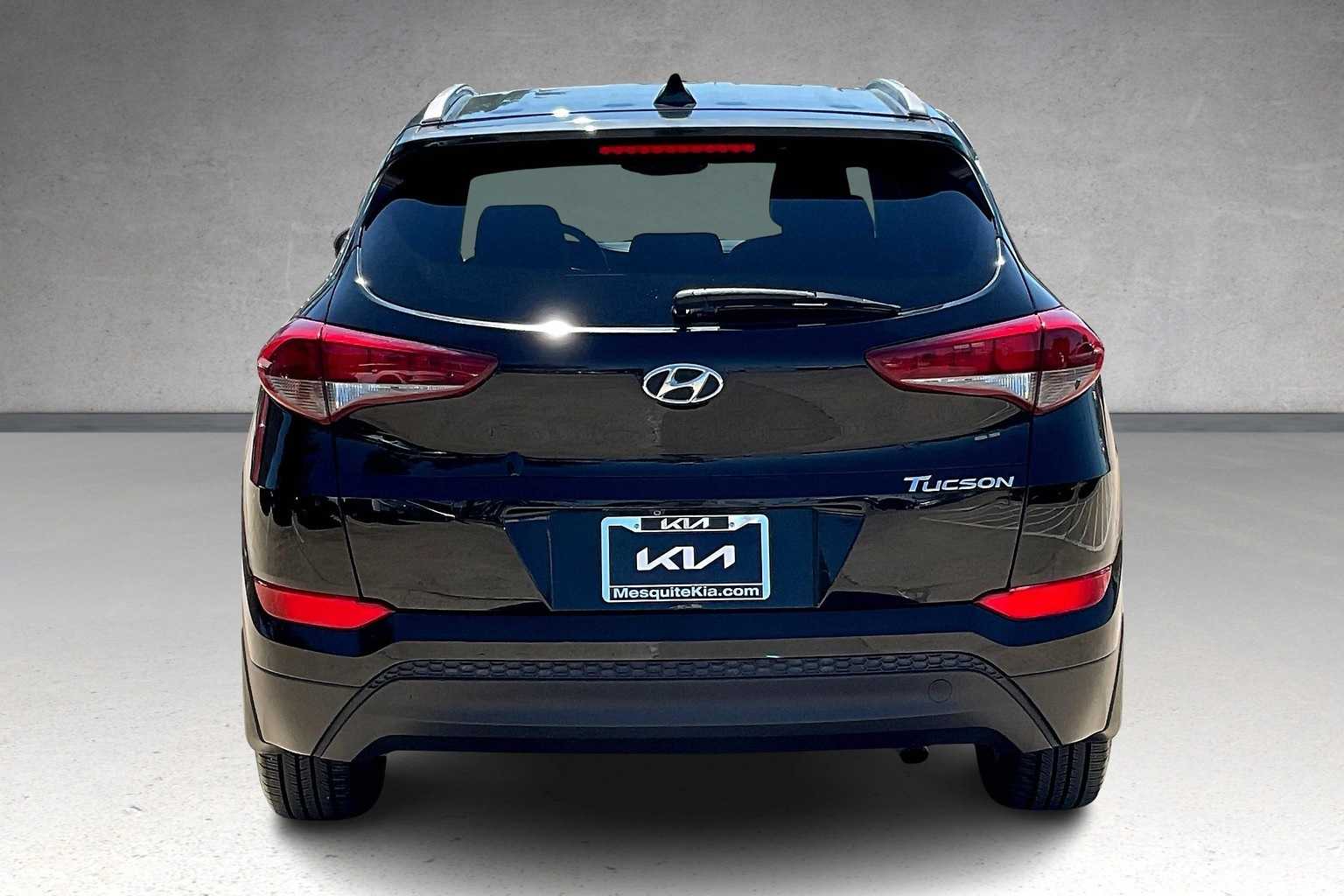 Thumbnail: 2017 Hyundai Tucson - 5