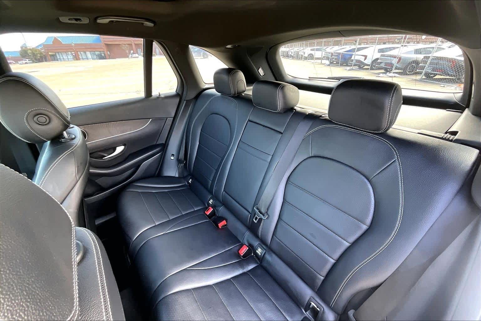 Thumbnail: 2017 Mercedes-Benz GLC - 29