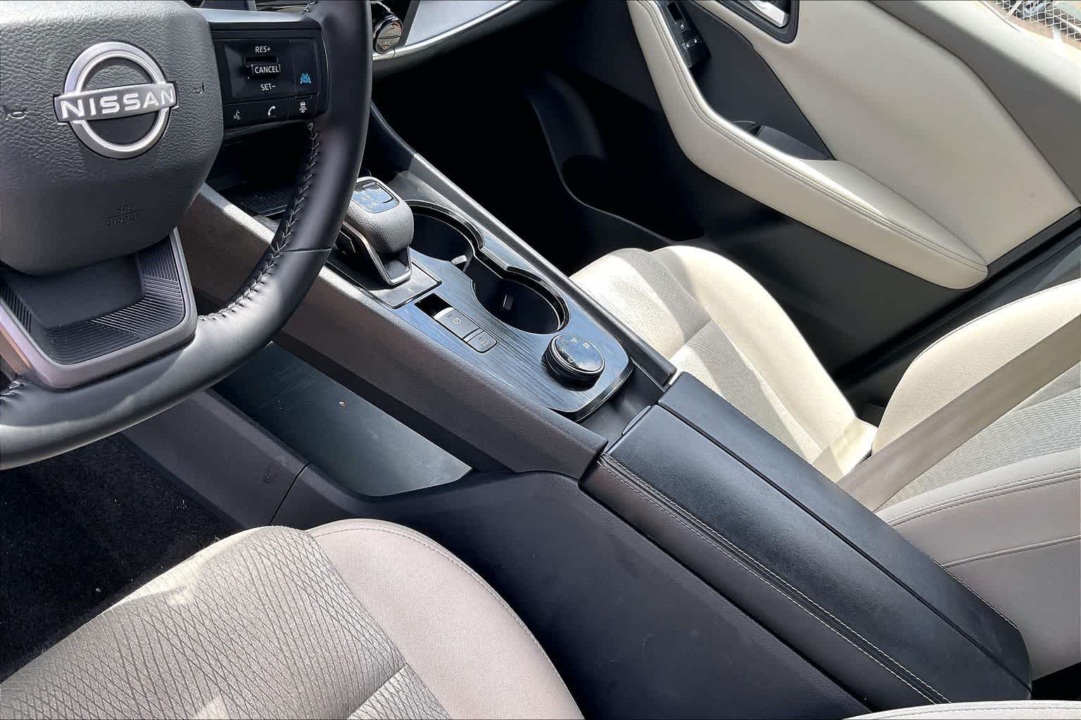 Thumbnail: 2025 Nissan Rogue - 14