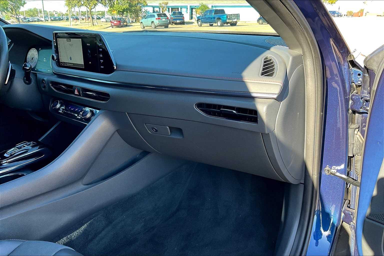 Thumbnail: 2022 Hyundai Sonata - 23