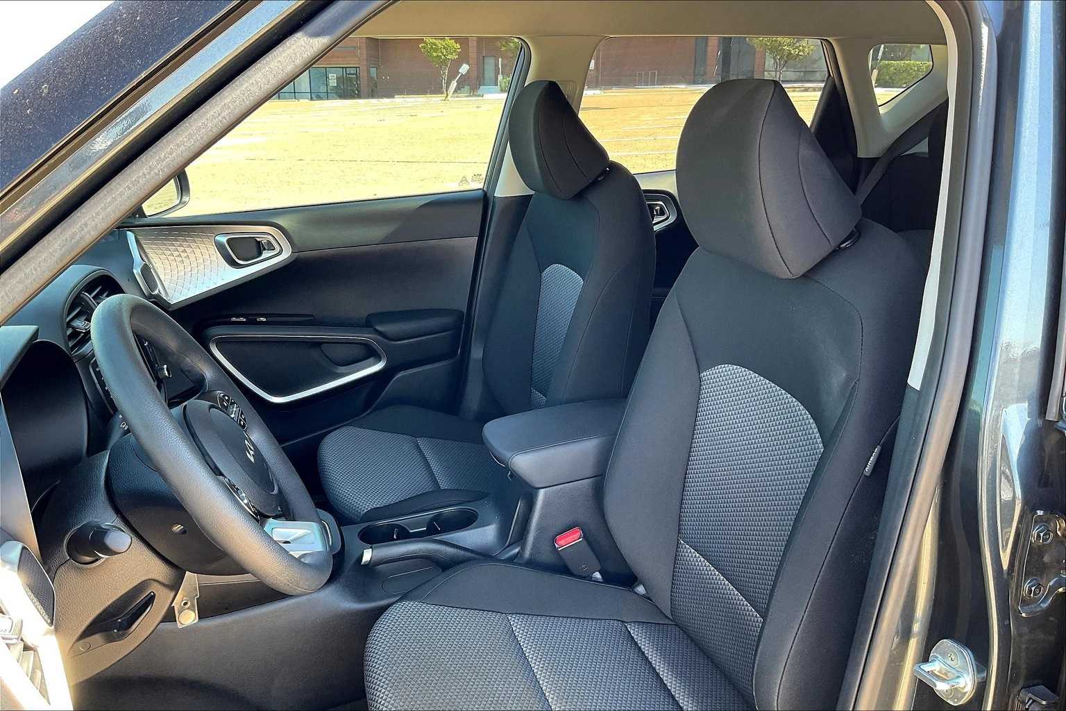 Thumbnail: 2023 Kia Soul - 10