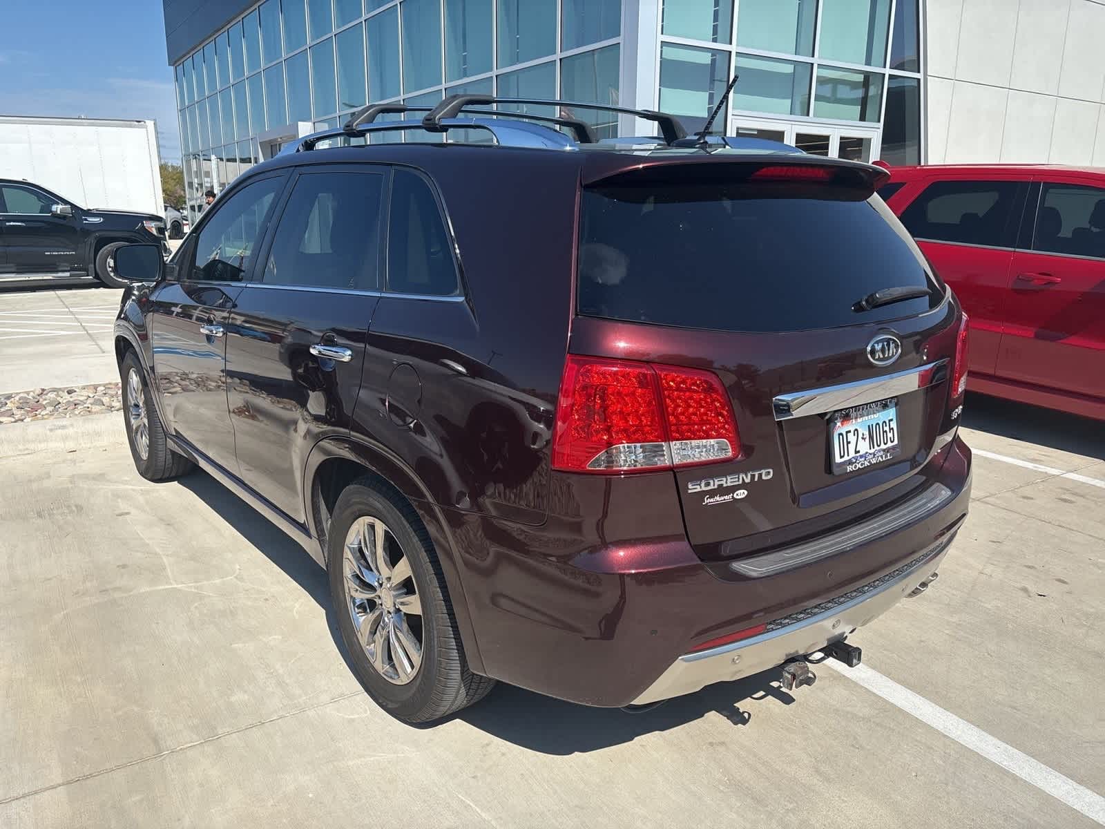 Thumbnail: 2012 Kia Sorento - 8
