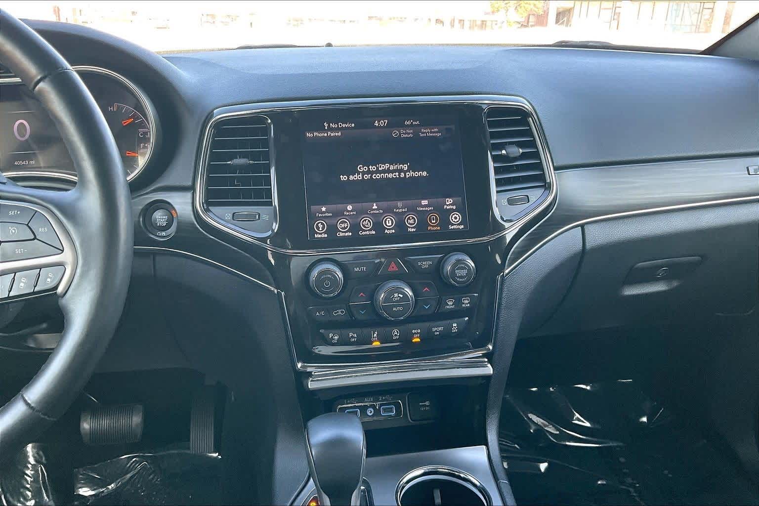 Thumbnail: 2021 Jeep Grand Cherokee - 14