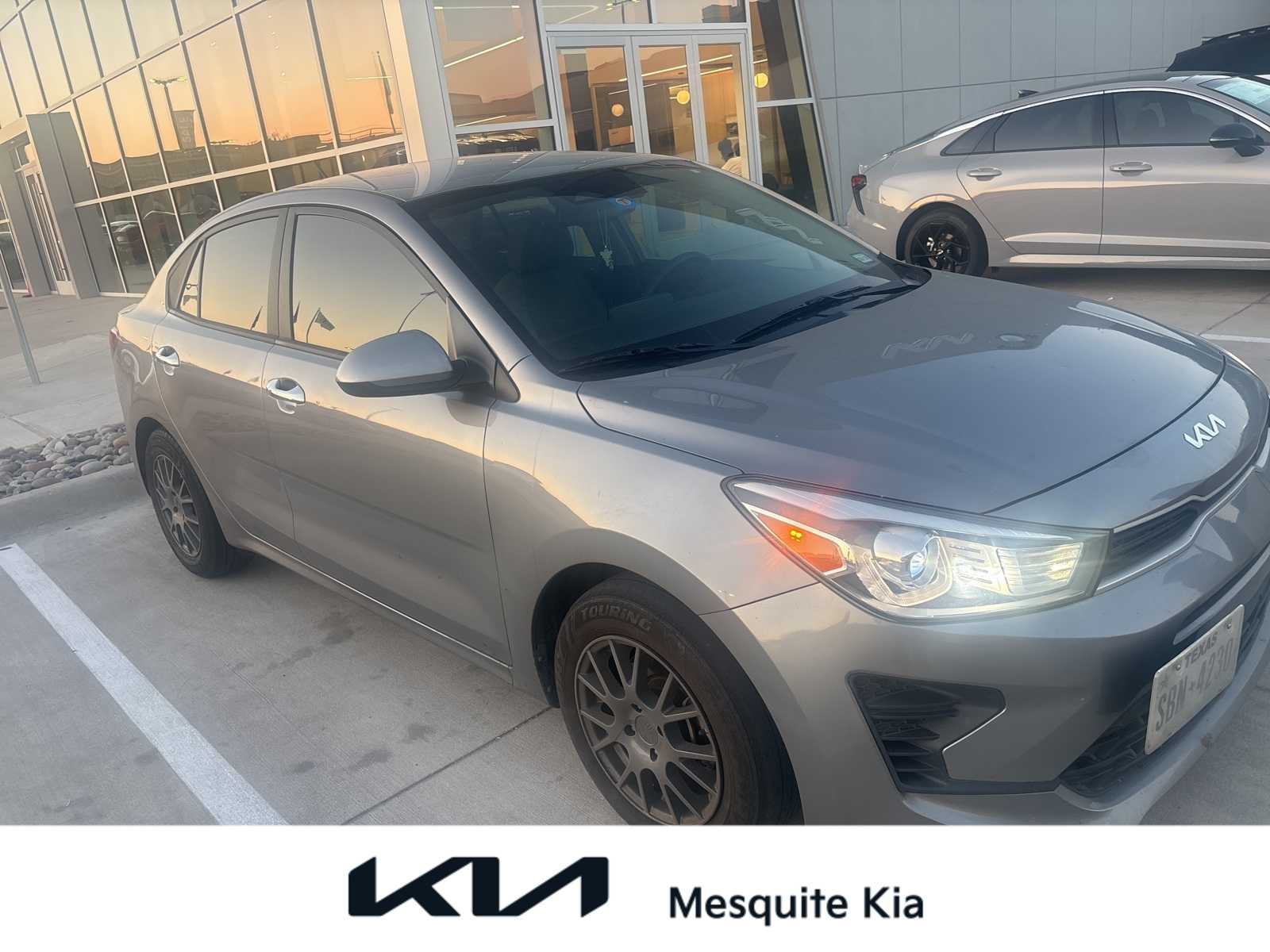 Thumbnail: 2022 Kia Rio - 1