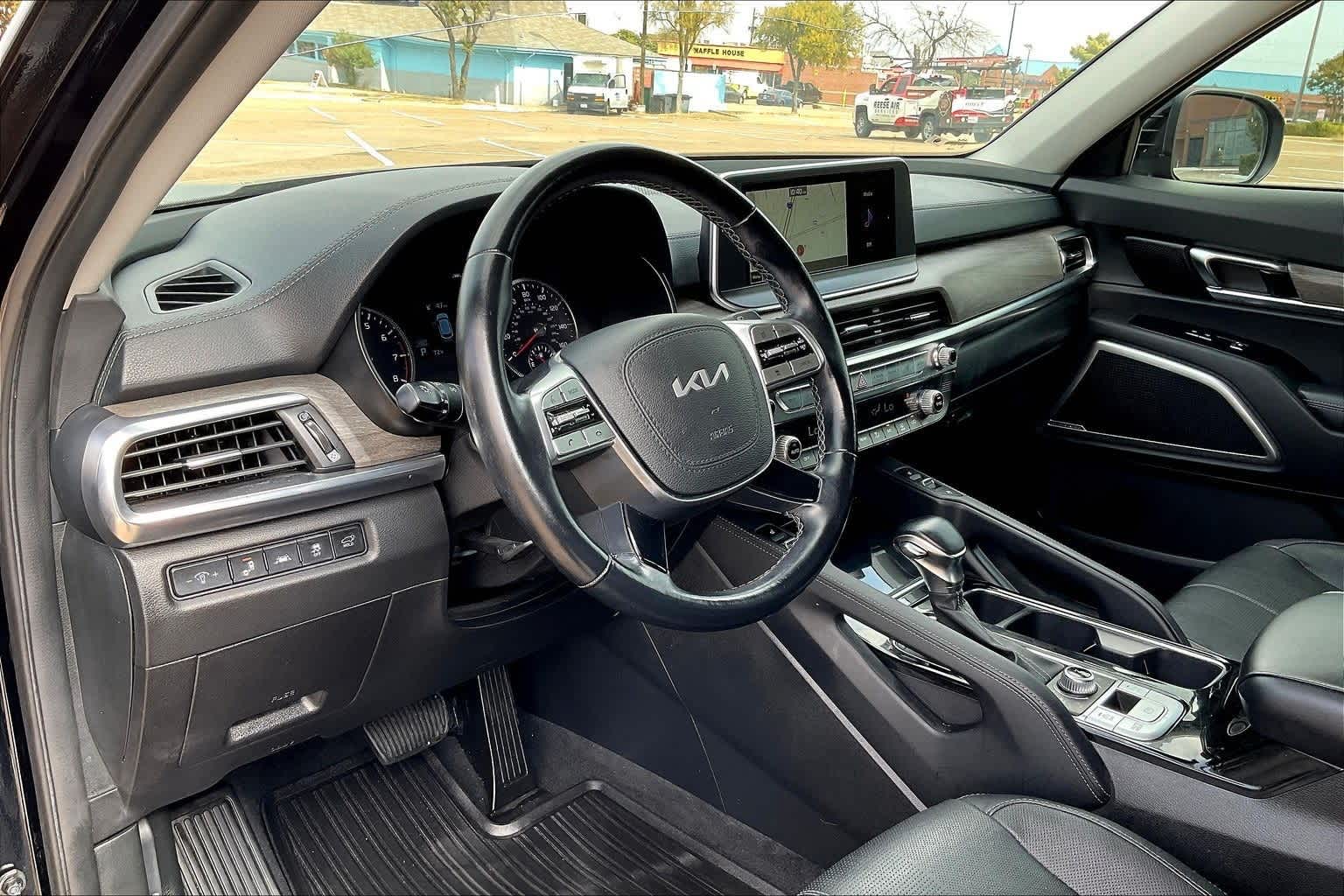 Thumbnail: 2022 Kia Telluride - 2