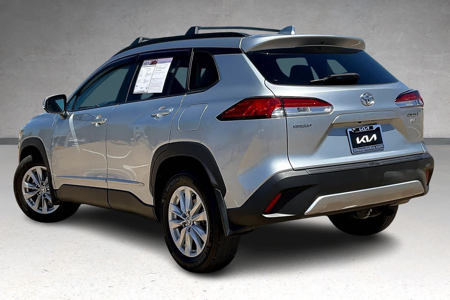 Thumbnail: 2022 Toyota Corolla Cross - 4