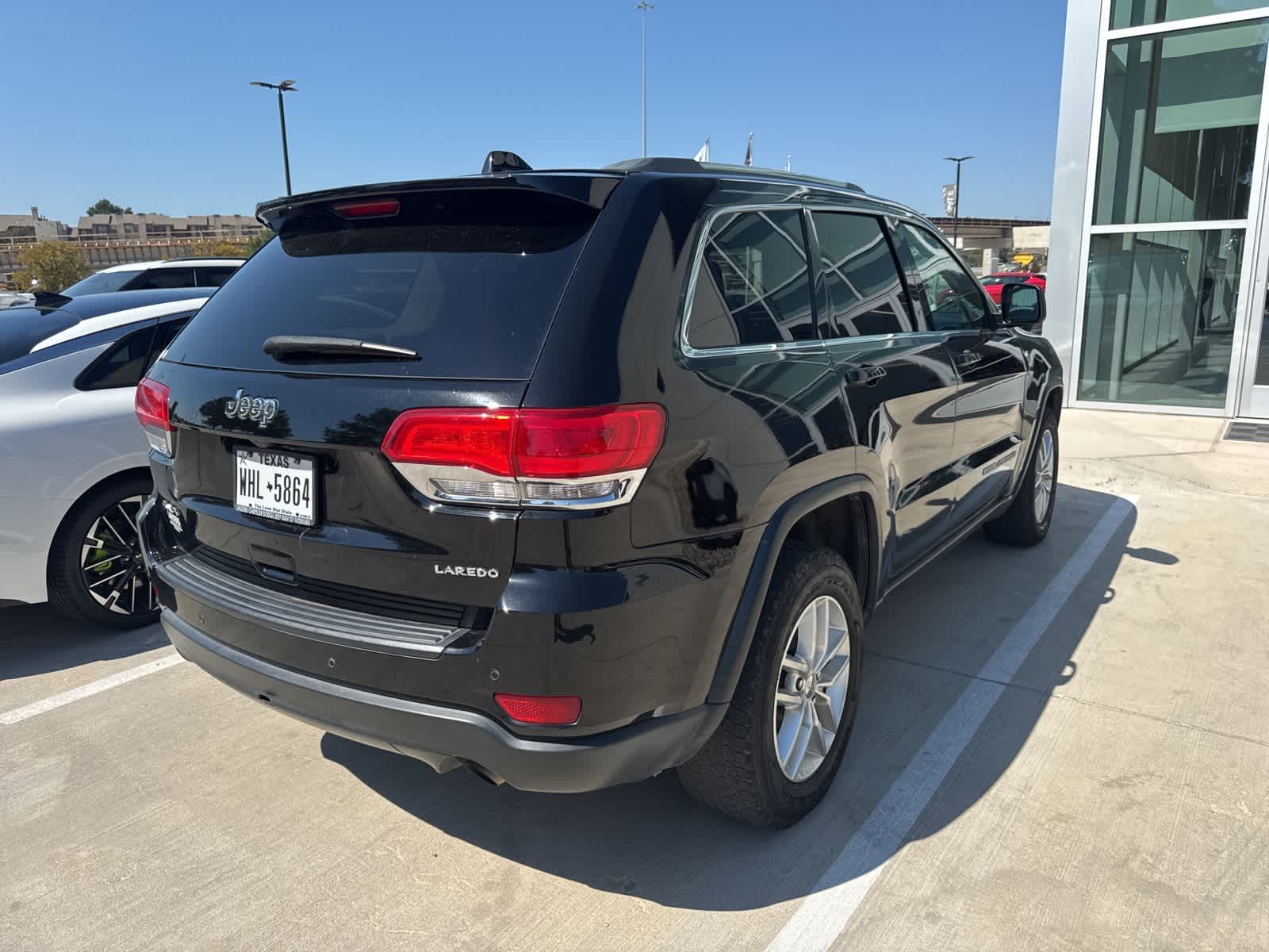 Thumbnail: 2018 Jeep Grand Cherokee - 5