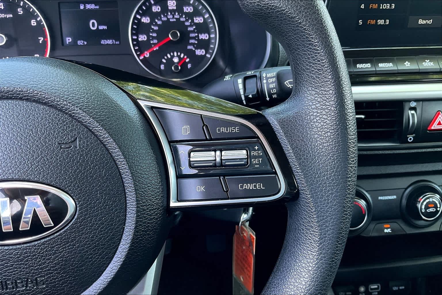 Thumbnail: 2021 Kia Forte - 25