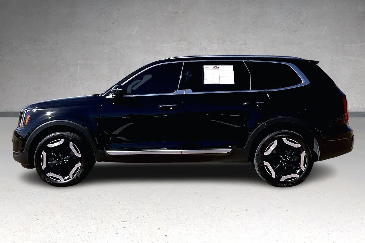 Thumbnail: 2025 Kia Telluride - 3
