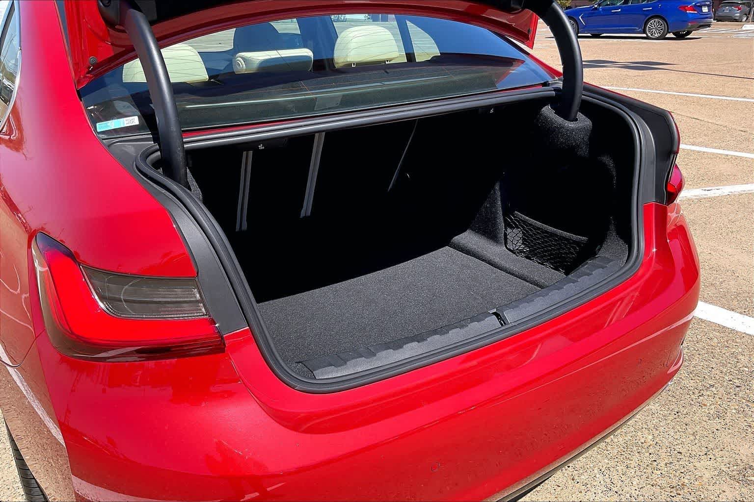 Thumbnail: 2021 BMW 3 Series - 18