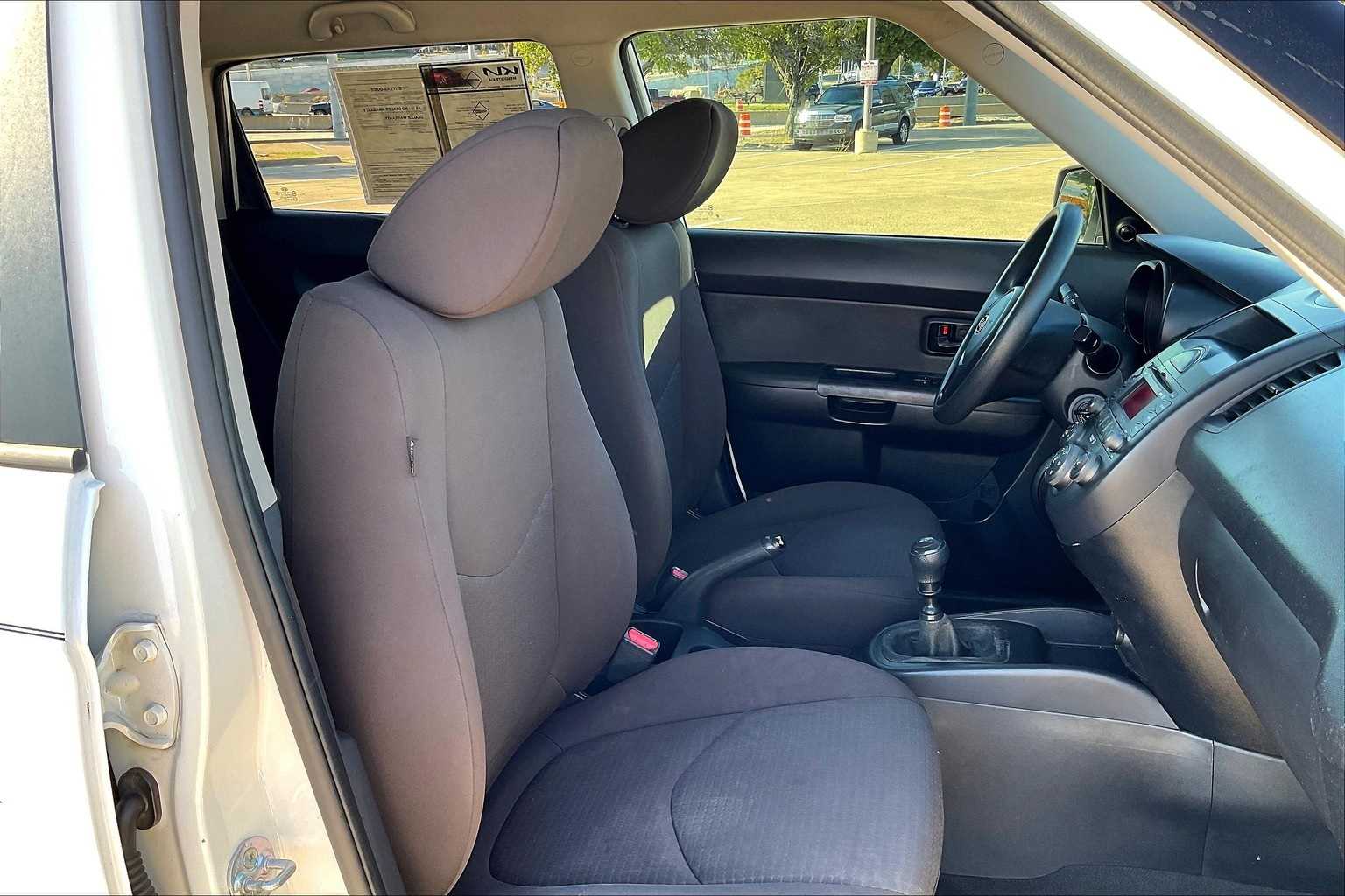 Thumbnail: 2011 Kia Soul - 12