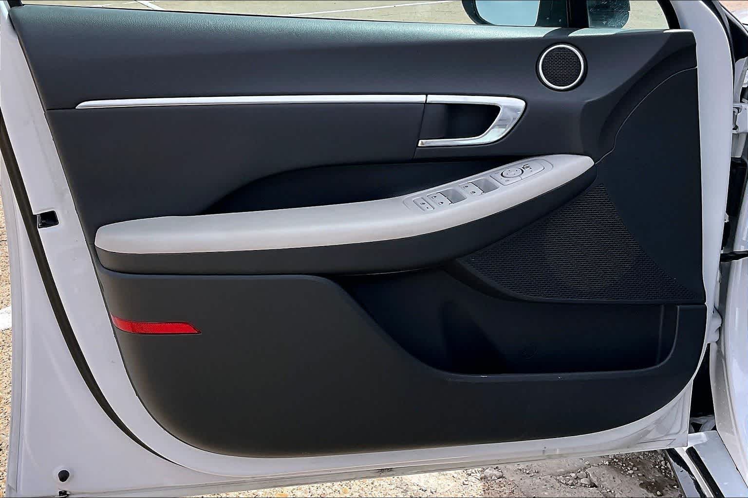 Thumbnail: 2023 Hyundai Sonata - 27