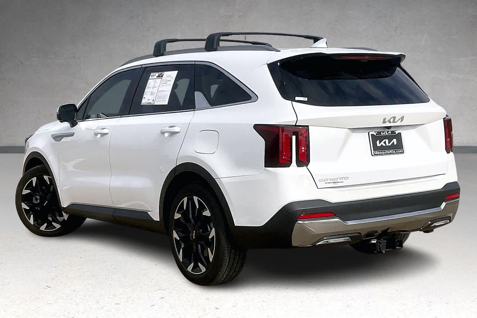 Thumbnail: 2024 Kia Sorento - 4