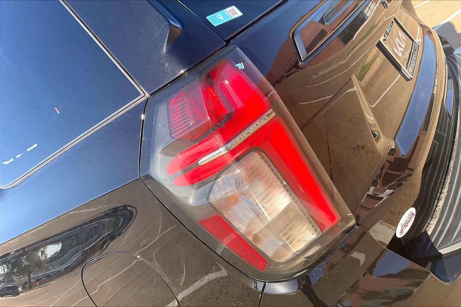 Thumbnail: 2022 Chevrolet Tahoe - 31