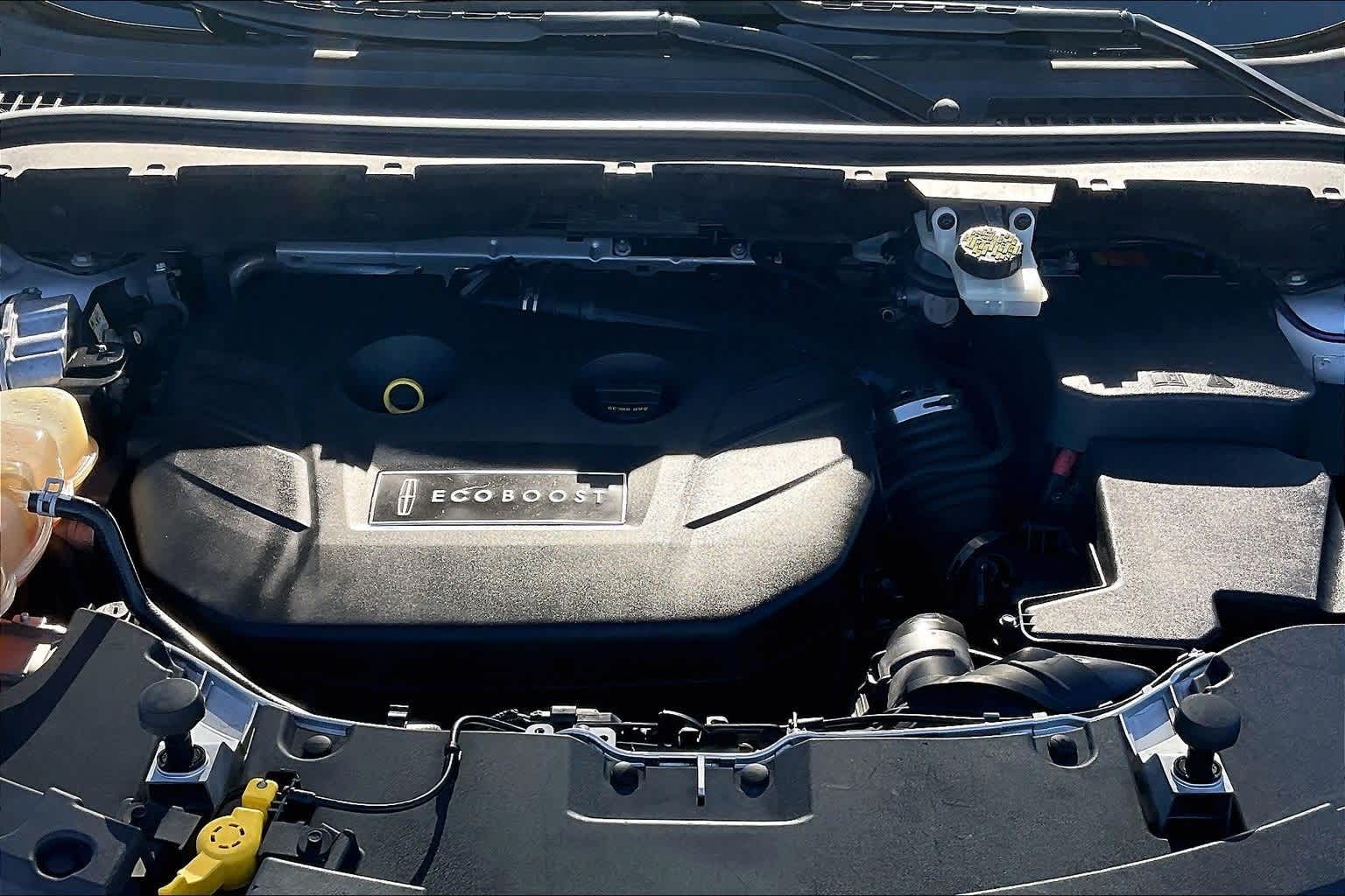 Thumbnail: 2015 Lincoln MKC - 9