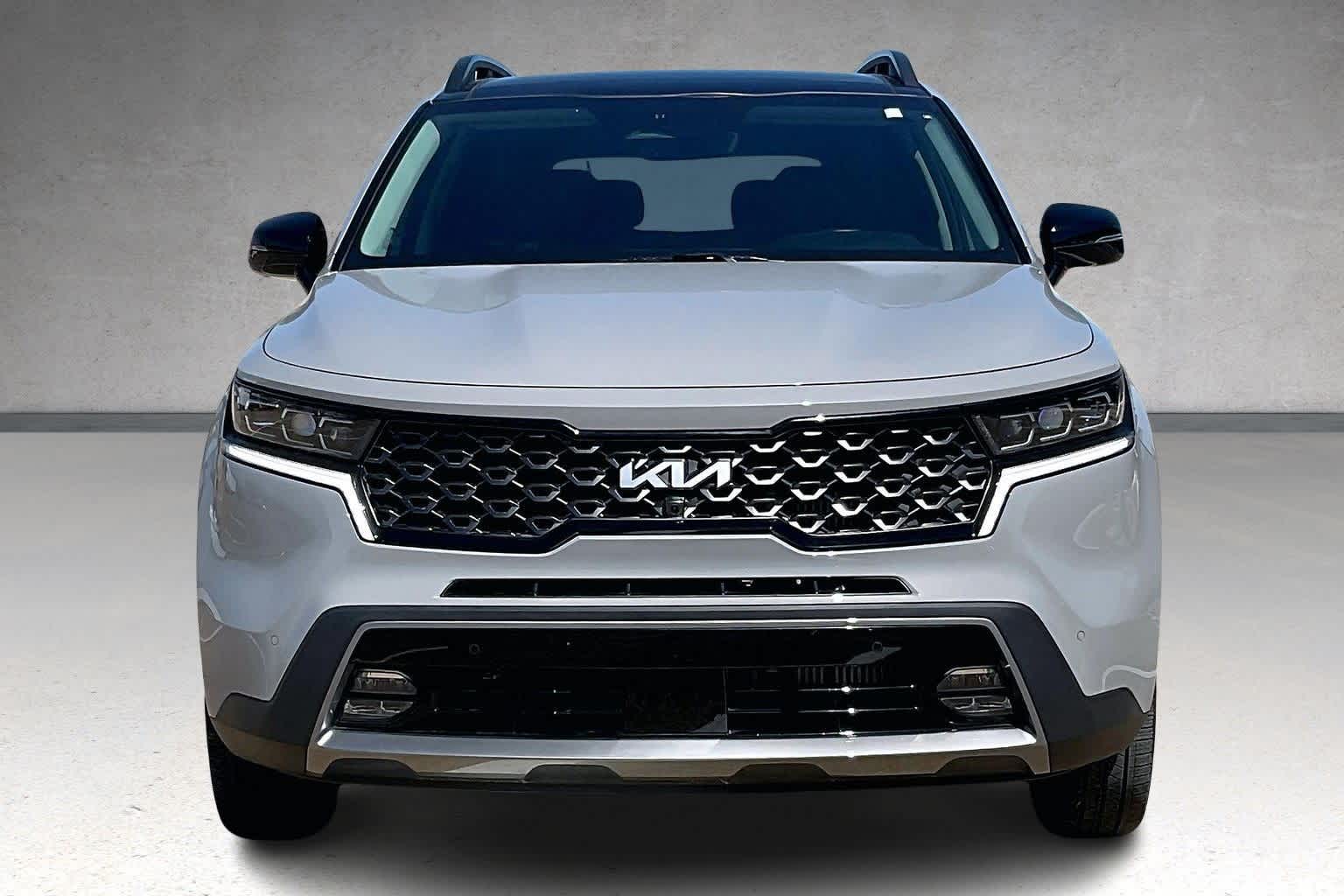 Thumbnail: 2023 Kia Sorento - 5
