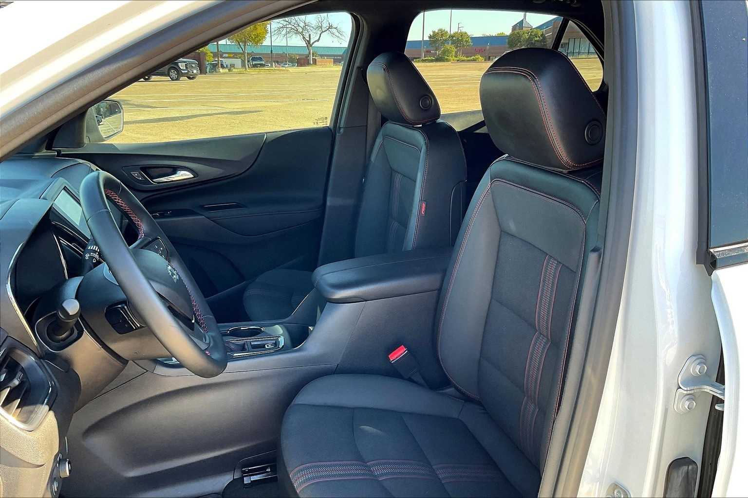 Thumbnail: 2024 Chevrolet Equinox - 11