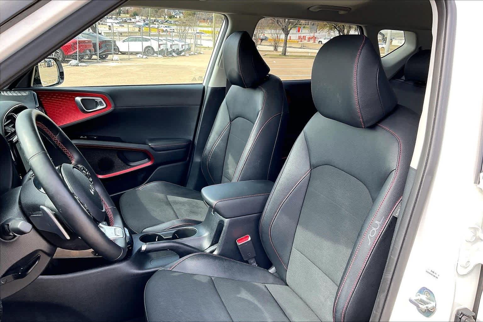 Thumbnail: 2022 Kia Soul - 10