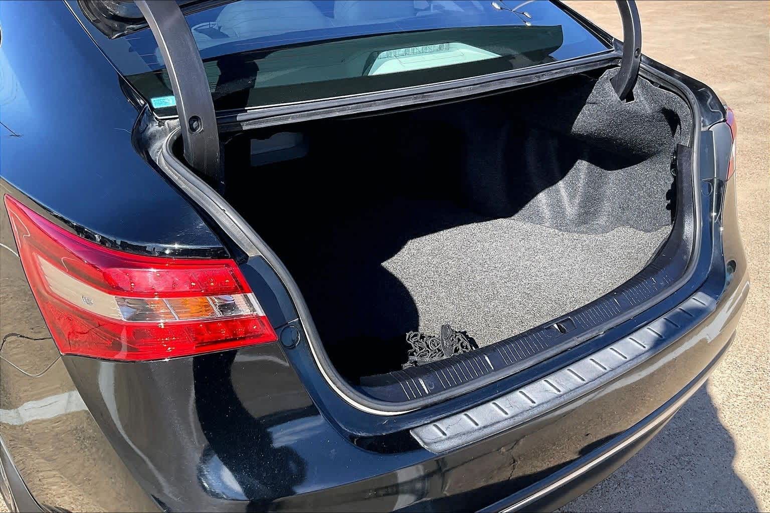 Thumbnail: 2018 Toyota Avalon - 18