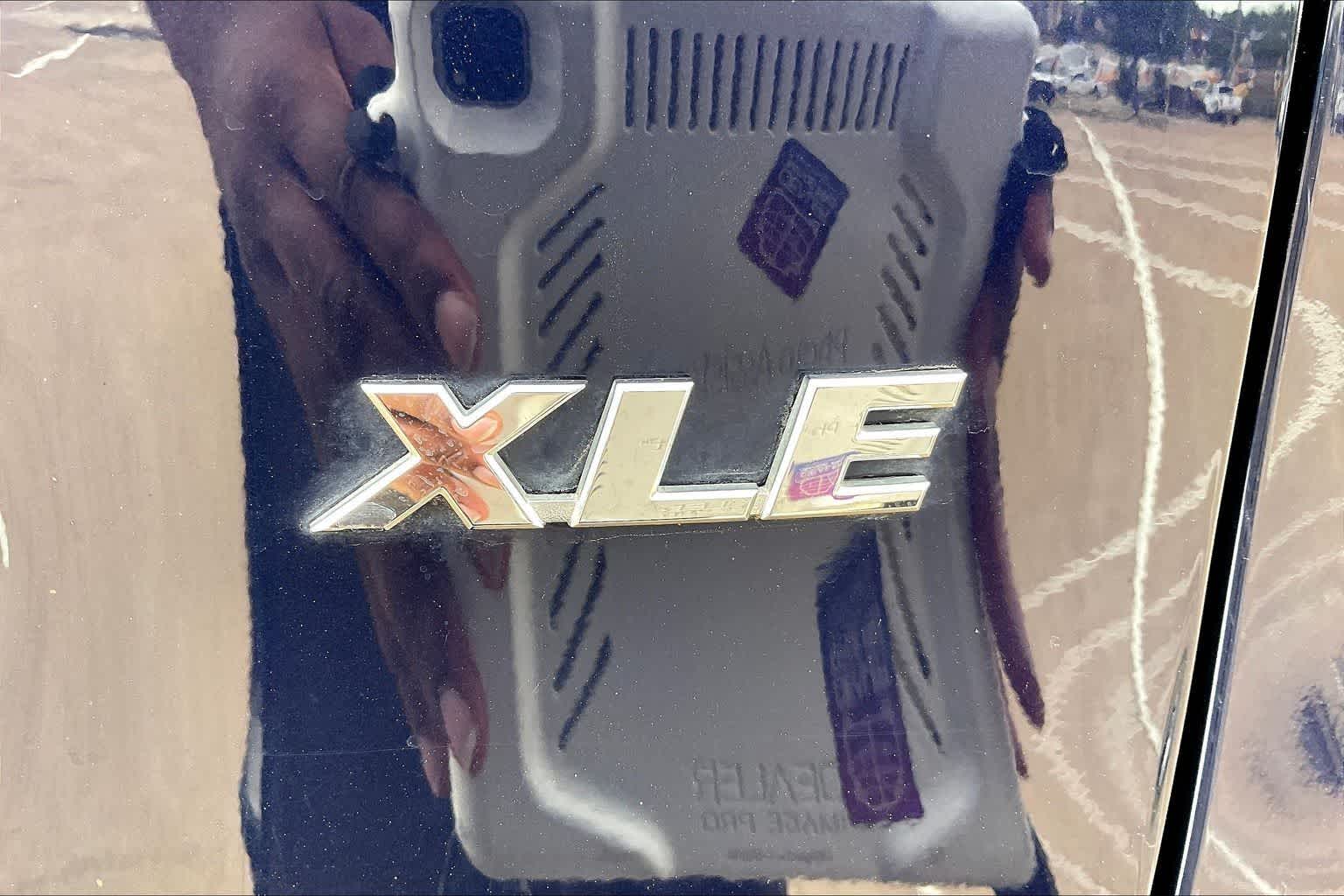 Thumbnail: 2020 Toyota RAV4 - 7