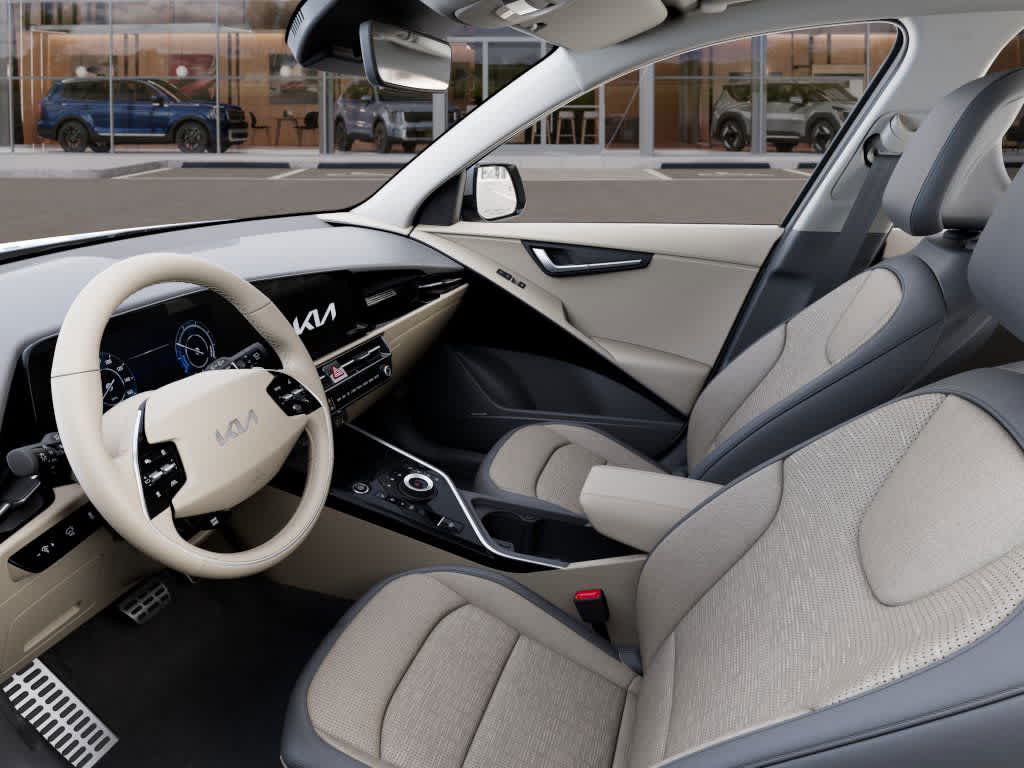 Thumbnail: 2025 Kia Niro - 17