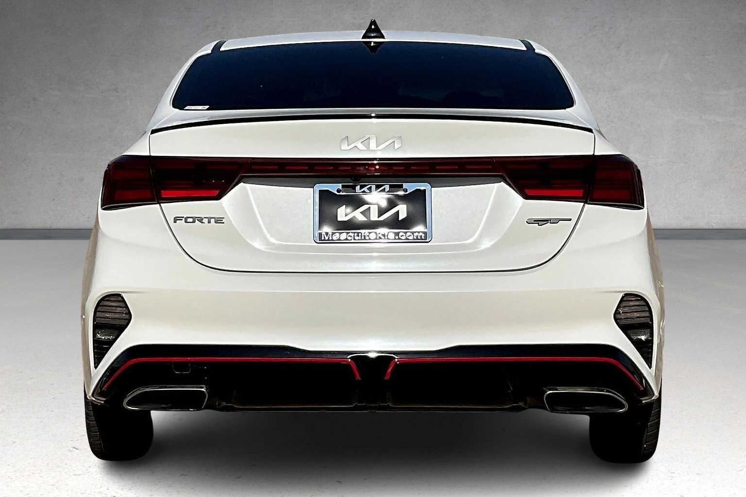 Thumbnail: 2023 Kia Forte - 5