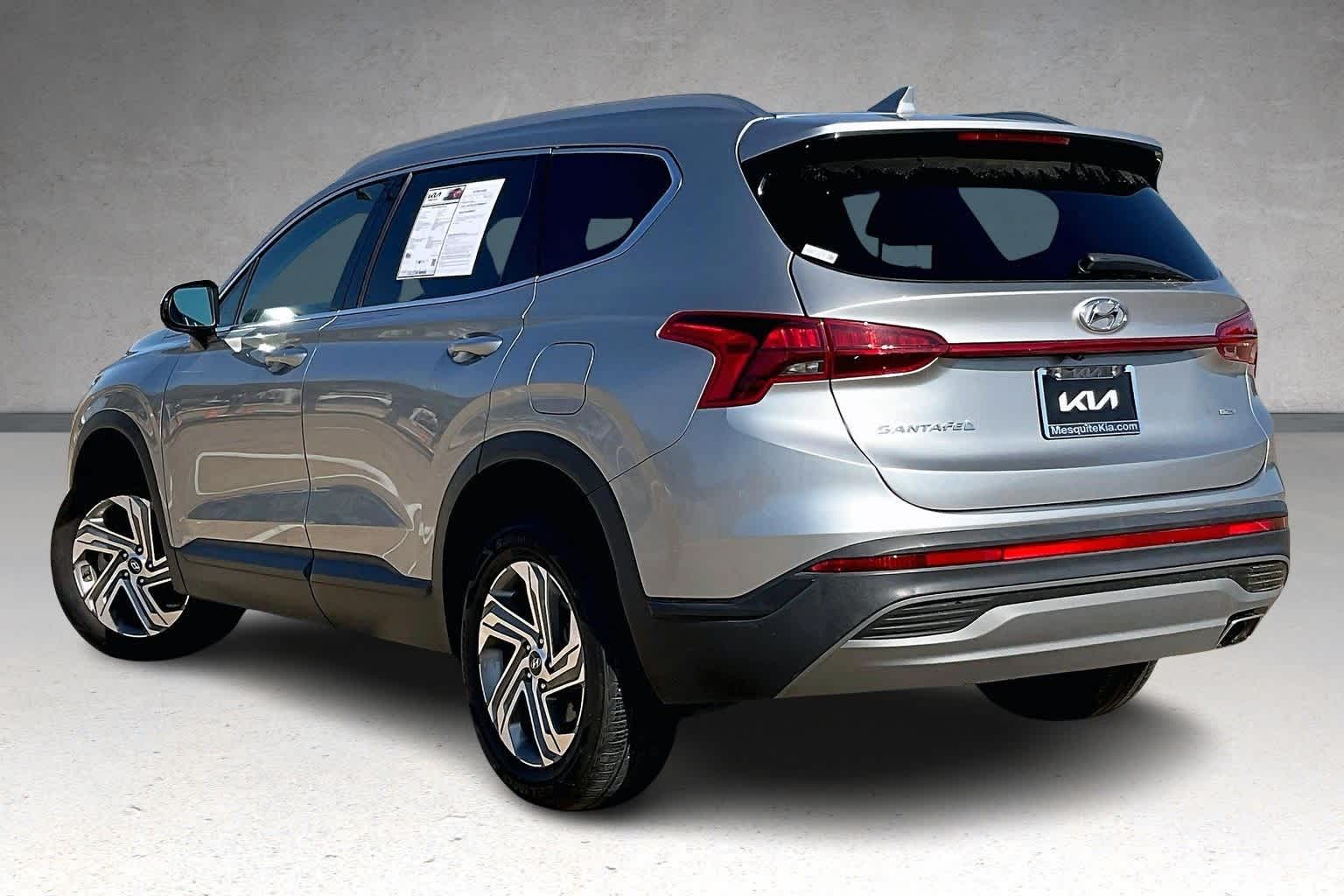 2023 Hyundai Santa Fe SEL photo 4