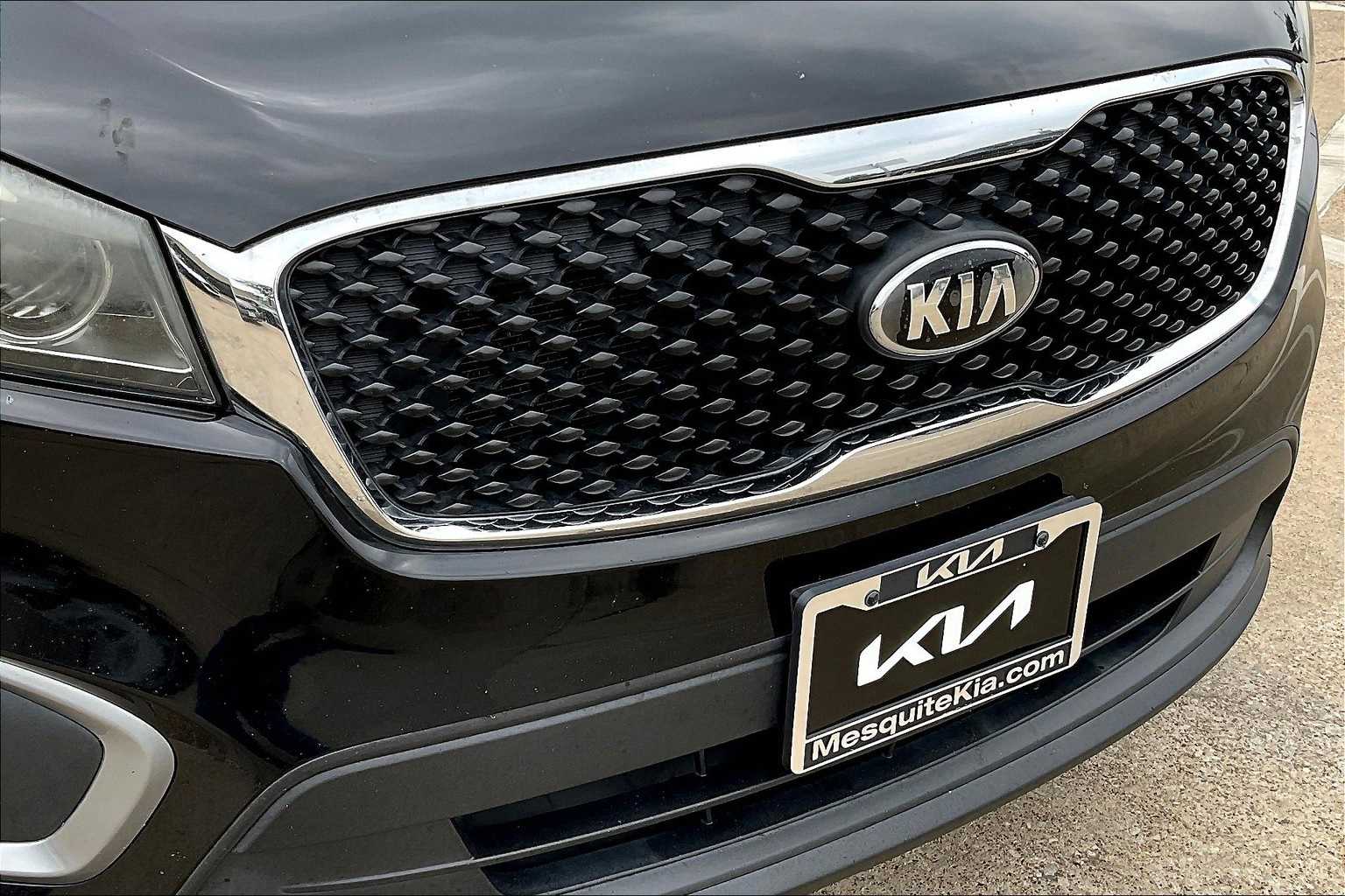 Thumbnail: 2016 Kia Sorento - 32