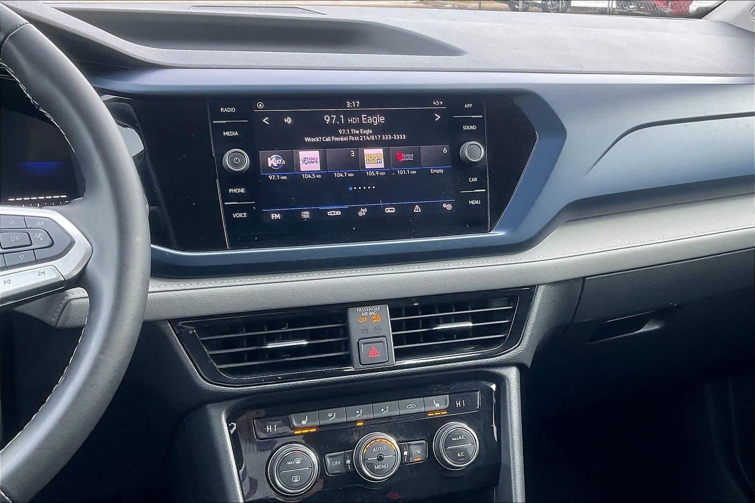 Thumbnail: 2024 Volkswagen Taos - 15