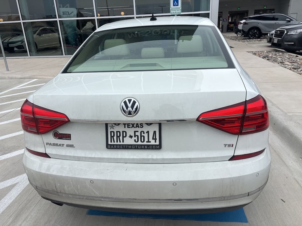 Used 2016 Volkswagen Passat 1.8T SEL Sedan