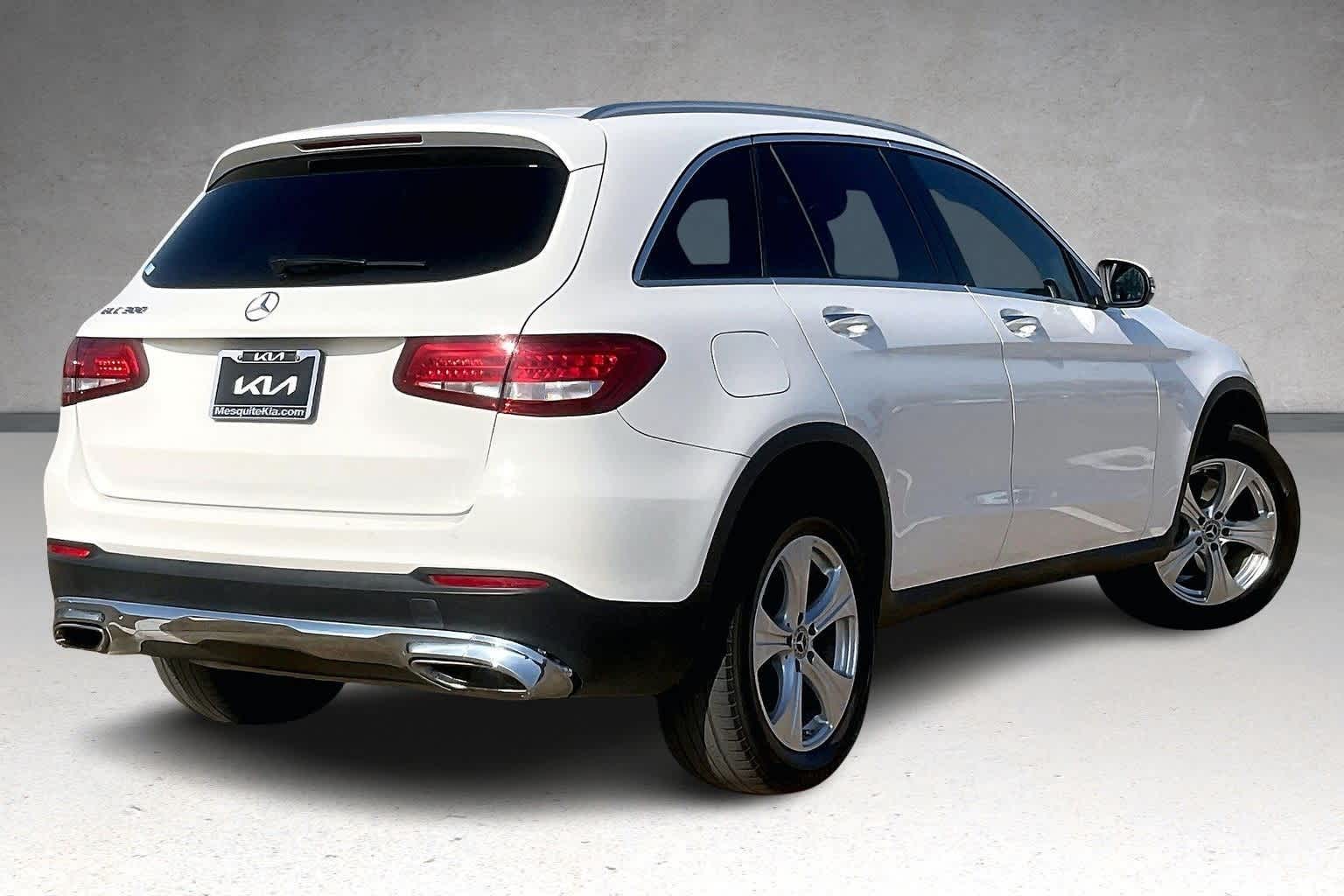 Thumbnail: 2017 Mercedes-Benz GLC - 22
