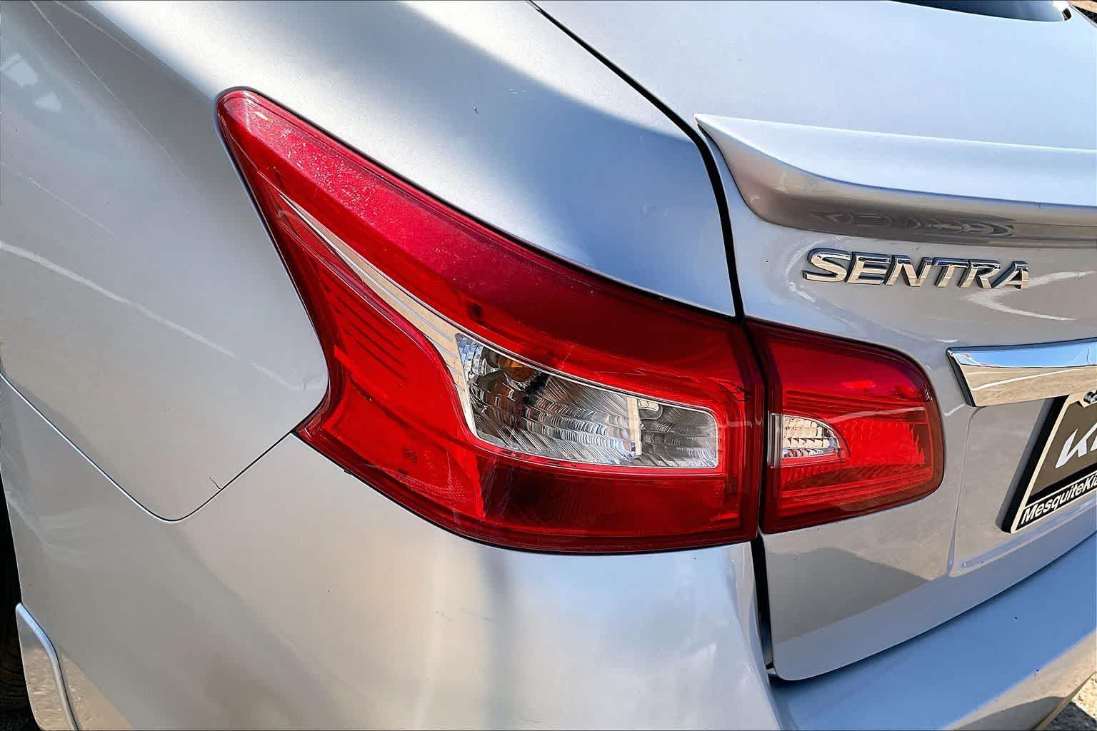 Thumbnail: 2019 Nissan Sentra - 29