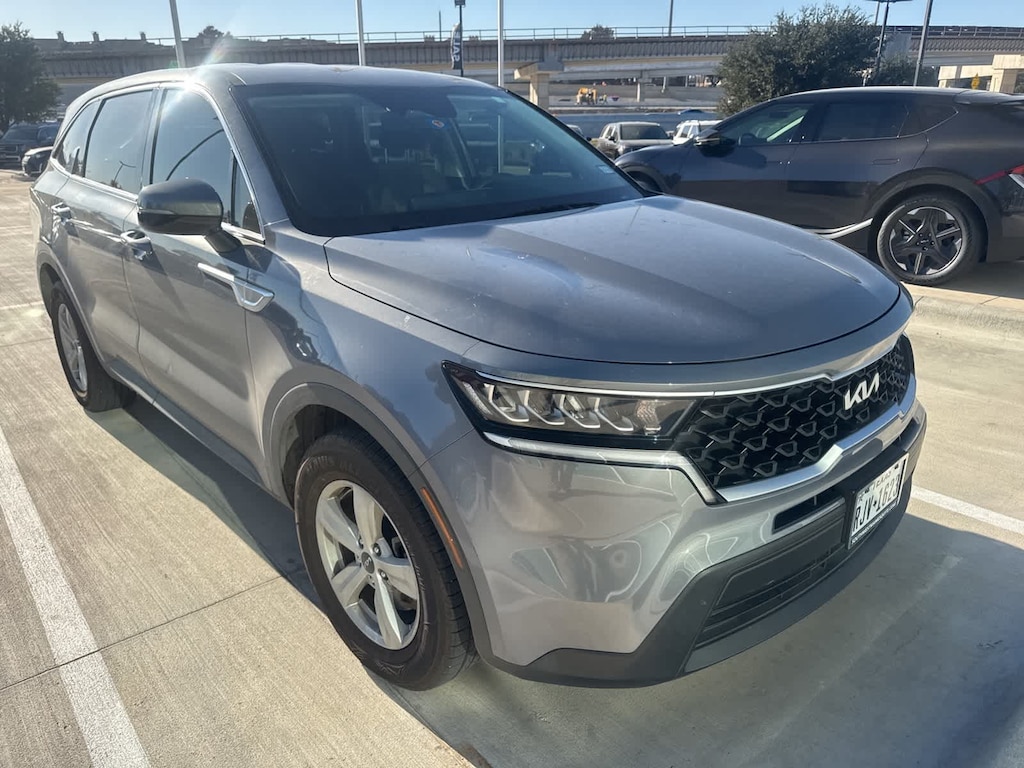 Used 2022 Kia Sorento LX SUV