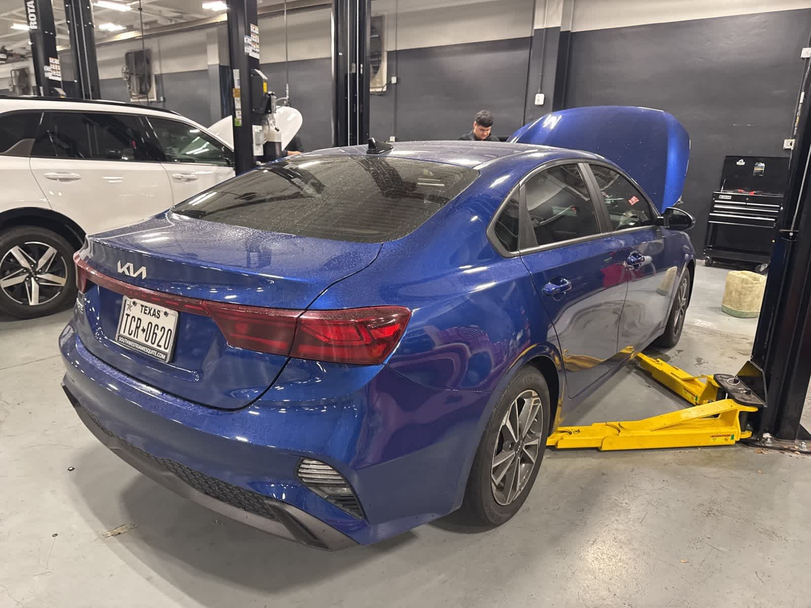 Thumbnail: 2023 Kia Forte - 5