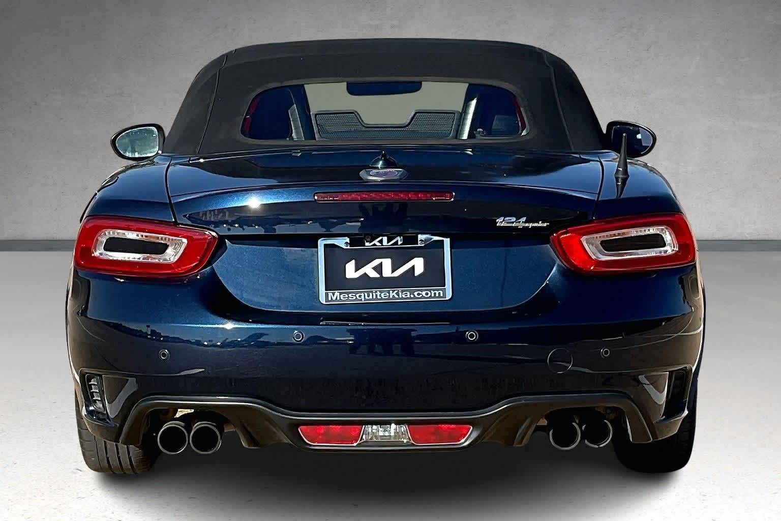 Thumbnail: 2018 Fiat 124 Spider - 5